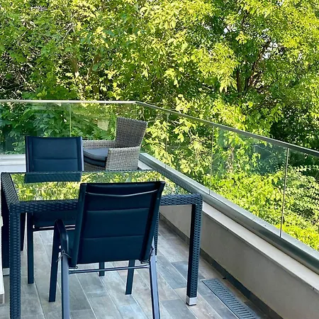 Byla Sea Side * Beala