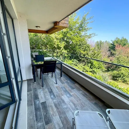 Byla Sea Side Apartment *